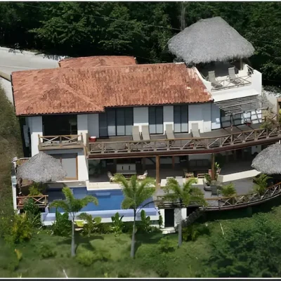 Luxury house with pool and terraces on the coast of Costa Rica